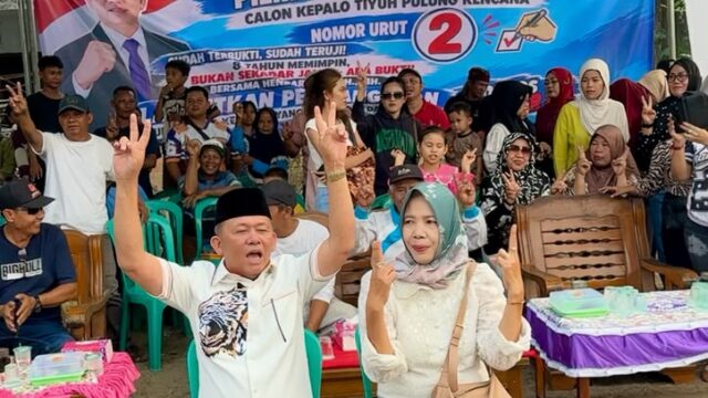 Dari Panggung Kampanye, Hendarwan Ajak Warga Bersatu untuk Pulung Kencana Lebih Maju